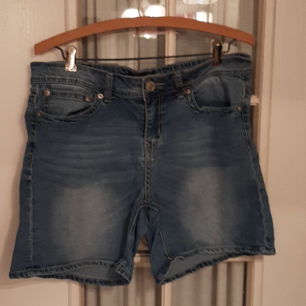 SEVEN 7 Light‎ Blue  sz 12 Jean  Shorts